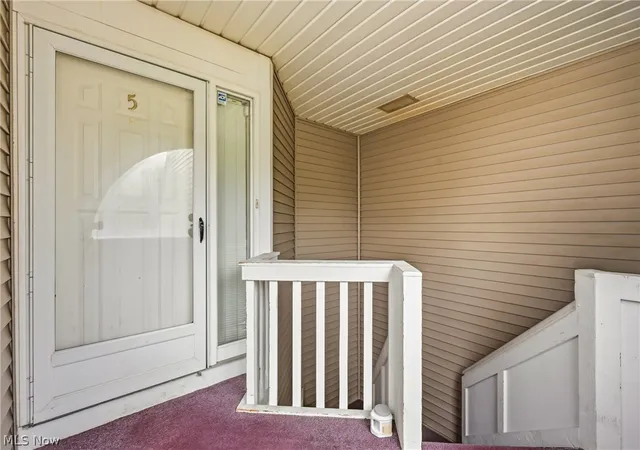 Listing Photo 4 - Condo for sale in building located at 1006 Powers Ave, Youngstown, OH 44505 - Unit #5