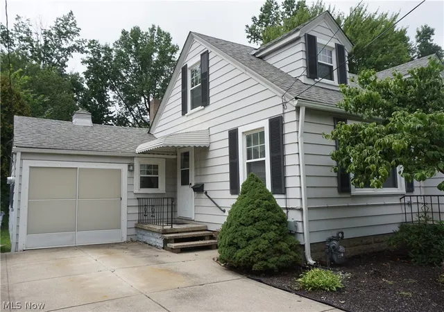 Photo 4 of Single family home for sale at 3938 E 364th Street, Willoughby, OH 44094 | MLS# 5231114 | Listing updated on 2026-09-10