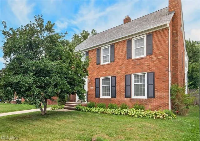 Photo 1 of Single family home for sale at 1515 Bunts Rd, Lakewood, OH 44107 | MLS# 5233630 | Listing updated on 2026-09-02