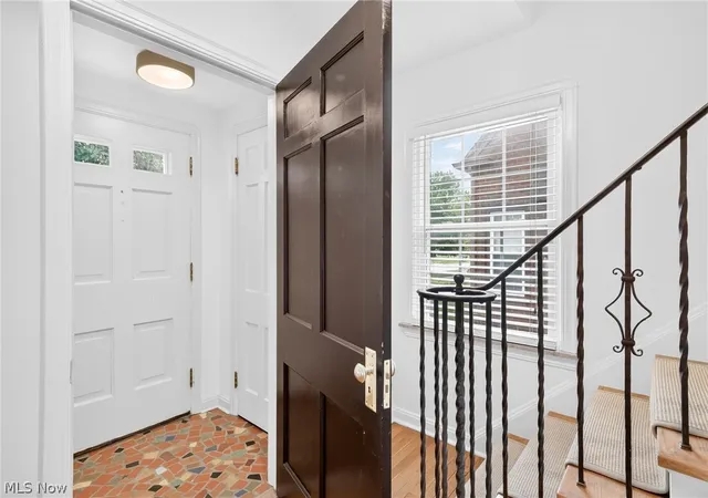 Photo 3 of Single family home for sale at 1515 Bunts Rd, Lakewood, OH 44107 | MLS# 5233630 | Listing updated on 2026-09-23