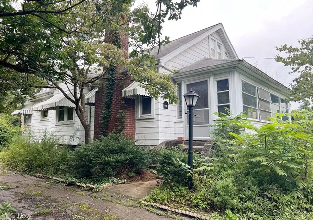 Photo 3 of Sale Pending at 3700 E State St, Coventry Township, OH 44203 | MLS# 5237522 | Listing updated on 2026-09-10