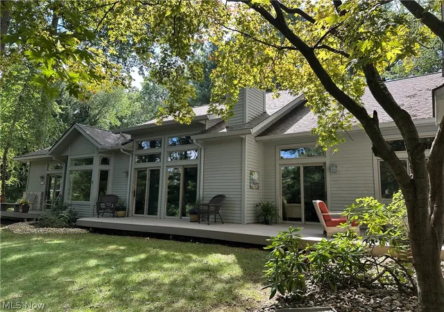 Photo 2 of Single family home for sale at 1556 Eden Dr, Wooster, OH 44691 | MLS# 5237250 | Listing updated on 2026-09-21
