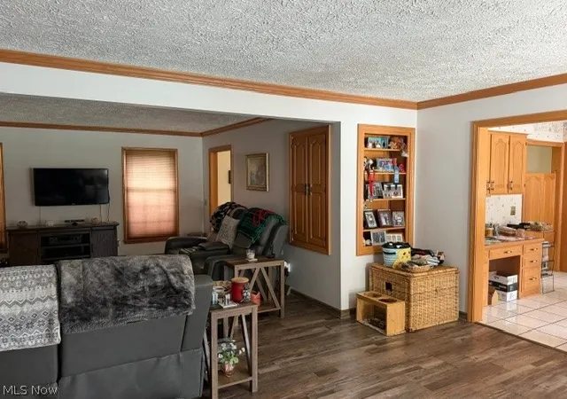 Photo 2 of Single family home for sale at 1415 Lake Ctr St NW, Uniontown, OH 44685 | MLS# 5236937 | Listing updated on 2026-09-02