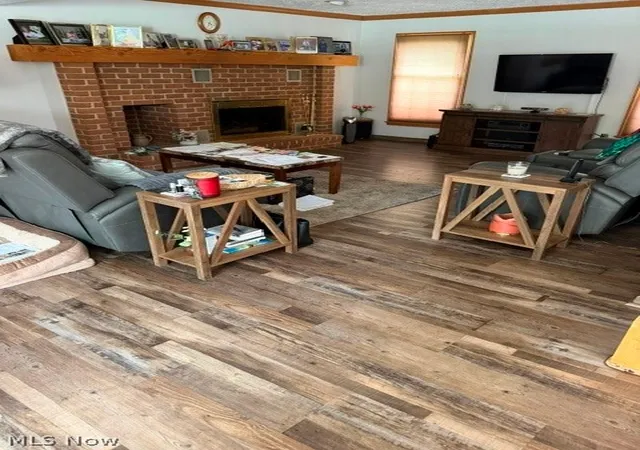 Photo 4 of Single family home for sale at 1415 Lake Ctr St NW, Uniontown, OH 44685 | MLS# 5236937 | Listing updated on 2026-09-02