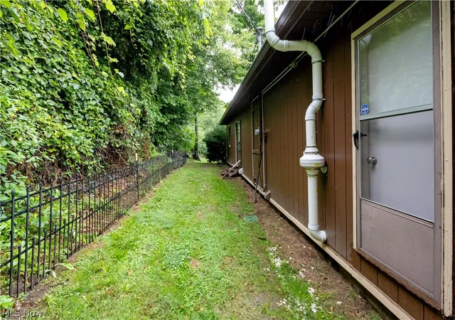 Photo 3 of Single family home for sale at 1425 County Rd 1688, Mansfield, OH 44903 | MLS# 5237536 | Listing updated on 2026-09-05