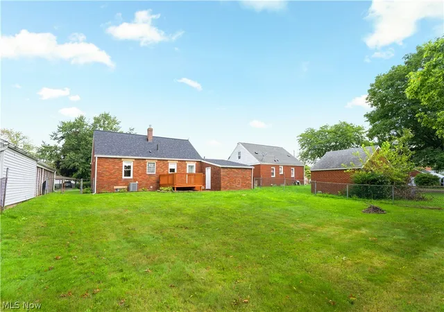 Photo 4 of Single family home for sale at 3008 Helen Pl NW, Canton, OH 44708 | MLS# 5237144 | Listing updated on 2026-09-14
