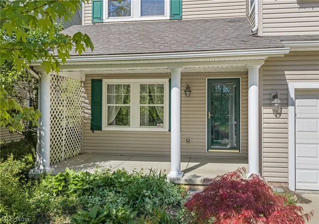 Photo 2 of Sale Pending at 3108 Vermont Pl, Green, OH 44312 | MLS# 5236013 | Listing updated on 2026-09-03