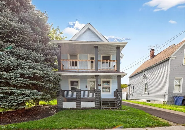 Listing Photo 4 - Condo for sale in building located at 7211 Dearborn Ave, Cleveland, OH 44102