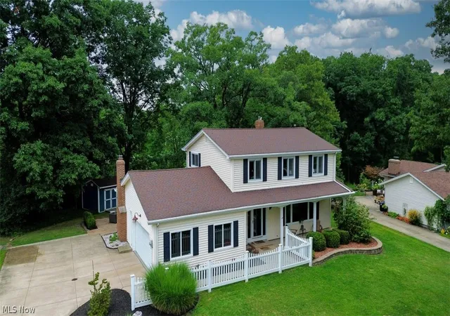 Photo 2 of Single family home for sale at 9145 Mercer Ln, Brecksville, OH 44141 | MLS# 5233154 | Listing updated on 2026-09-11