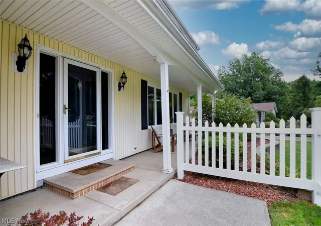 Photo 4 of Single family home for sale at 9145 Mercer Ln, Brecksville, OH 44141 | MLS# 5233154 | Listing updated on 2026-09-11