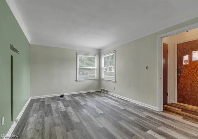 Photo 3 of Single family home for sale at 115 Wheelock Dr, Bedford, OH 44146 | MLS# 5237714 | Listing updated on 2026-09-04