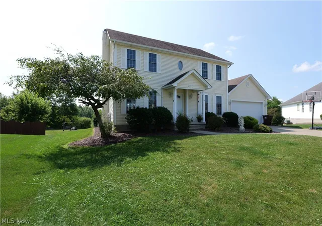Photo 1 of Sale Pending at 5295 Sycamore Hl Dr, New Middletown, OH 44442 | MLS# 5235030 | Listing updated on 2026-09-04