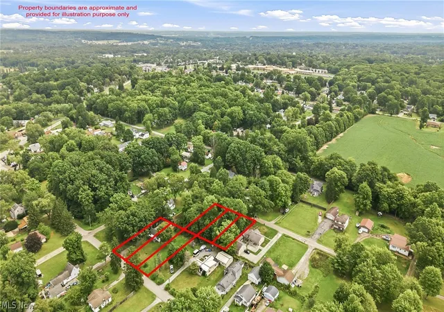 Photo 3 of Single family home for sale at 3493 Shadyside Dr, Hubbard, OH 44425 | MLS# 5237359 | Listing updated on 2026-10-06