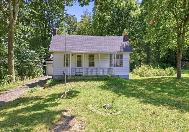 Photo 3 of Single family home for sale at 3493 Shadyside Dr, Hubbard, OH 44425 | MLS# 5237359 | Listing updated on 2026-10-06