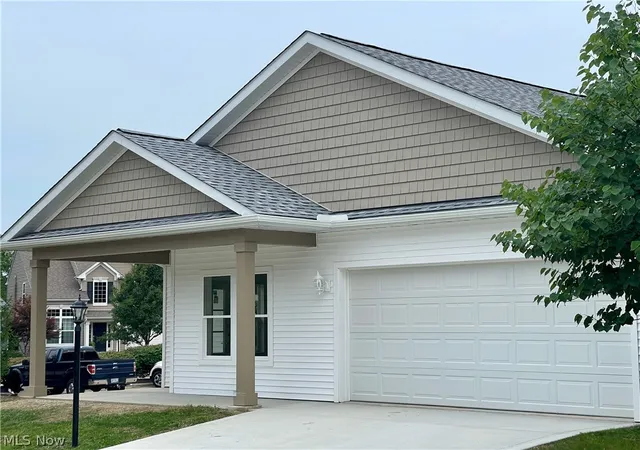 Photo 2 of Single family home for sale at 4547 Aylesworth Dr, Brunswick, OH 44212 | MLS# 5237814 | Listing updated on 2026-09-25
