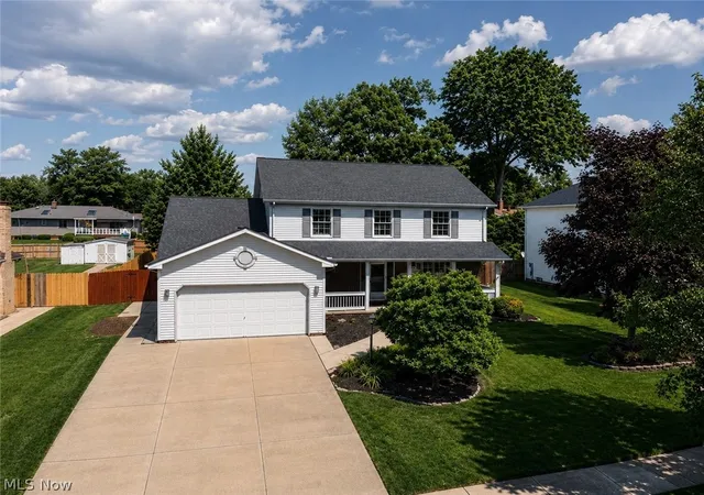 Photo 1 of Single family home for sale at 2975 Vincent Dr, Seven Hills, OH 44131 | MLS# 5237738 | Listing updated on 2026-10-01