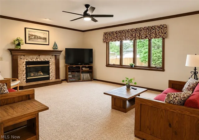 Photo 3 of Single family home for sale at 2975 Vincent Dr, Seven Hills, OH 44131 | MLS# 5237738 | Listing updated on 2026-10-01