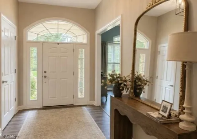 Photo 2 of Single family home for sale at 6428 Tallwood Cir Nw, Canton, OH 44718 | MLS# 5237315 | Listing updated on 2026-09-29