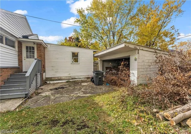 Photo 3 of Single family home for sale at 664 E 162nd Street, Cleveland, OH 44110 | MLS# 5237594 | Listing updated on 2026-09-19
