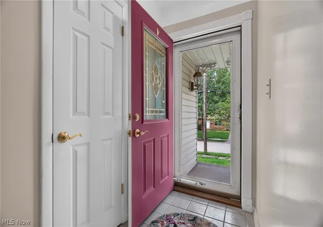 Photo 2 of Single family home for sale at 1164 Edgecliff Dr, Bedford, OH 44146 | MLS# 5237577 | Listing updated on 2026-10-01