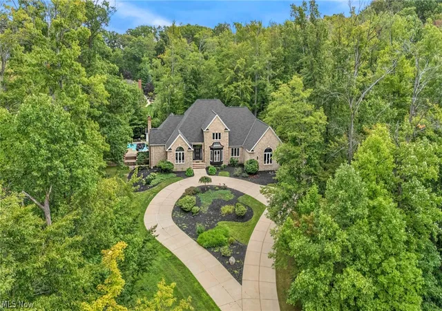 Photo 2 of Single family home for sale at 8215 Eagle Ridge Dr, Concord Township, OH 44077 | MLS# 5237231 | Listing updated on 2026-09-14