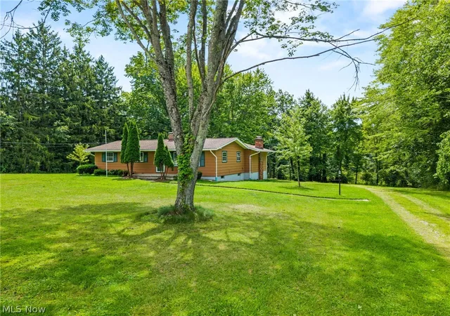 Photo 3 of Single family home for sale at 3070 Hamilton Rd, Medina, OH 44256 | MLS# 5237761 | Listing updated on 2026-10-06