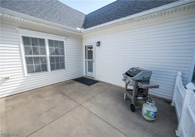 Listing Photo 2 - Condo for sale in building located at 3235 Elizabeth Dr, Perry, OH 44081 - Unit #50