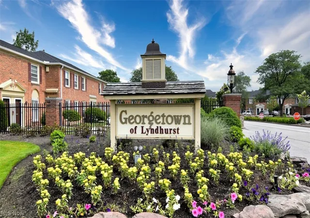 Photo 2 of Condo for sale at 5700 York Dr, Cleveland, OH 44124 | MLS# 5237863 | Listing updated on 2026-09-14