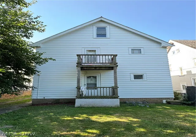 Photo 4 of Sale Pending at 11304 Thrush Ave, Cleveland, OH 44111 | MLS# 5238106 | Listing updated on 2026-09-03