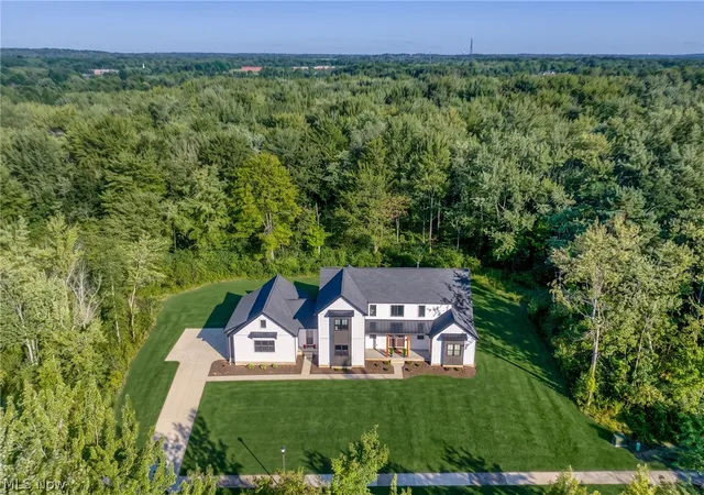 Photo 44 of Single family home for sale at 38884 Flanders Dr, Solon, OH 44139 | MLS# 5232609 | Listing updated on 2026-09-04