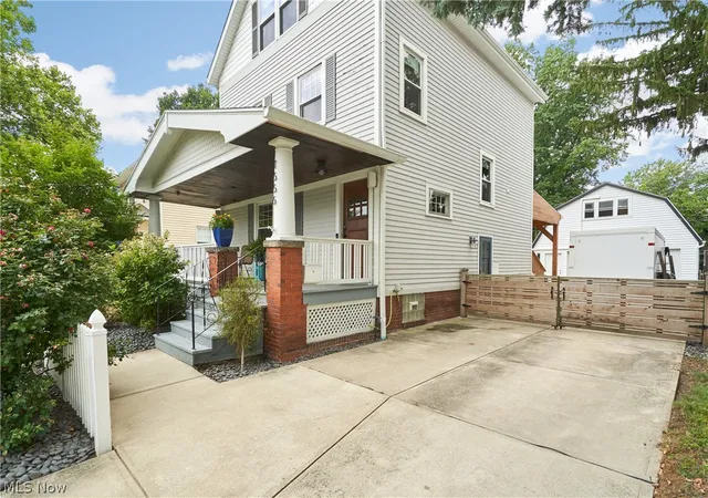 Photo 26 of Single family home for sale at 1666 Lincoln Ave, Lakewood, OH 44107 | MLS# 5237651 | Listing updated on 2026-09-15