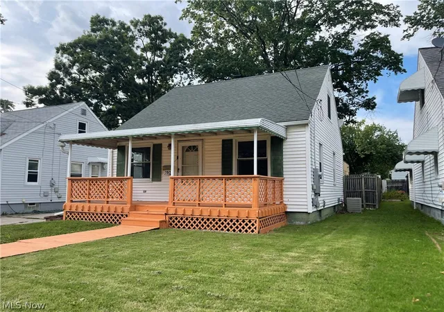 Photo 1 of Sale Pending at 757 Davies Ave, Akron, OH 44306 | MLS# 5238146 | Listing updated on 2026-09-11