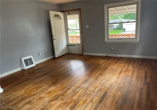 Photo 2 of Sale Pending at 757 Davies Ave, Akron, OH 44306 | MLS# 5238146 | Listing updated on 2026-09-11