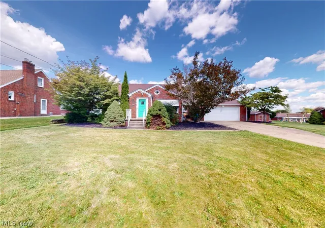 Photo 1 of Single family home for sale at 615 Edison St, Struthers, OH 44471 | MLS# 5237604 | Listing updated on 2026-09-10