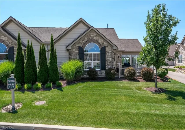 Photo 2 of Sale Pending at 1942 Woods Dr, Streetsboro, OH 44241 | MLS# 5238187 | Listing updated on 2026-09-21