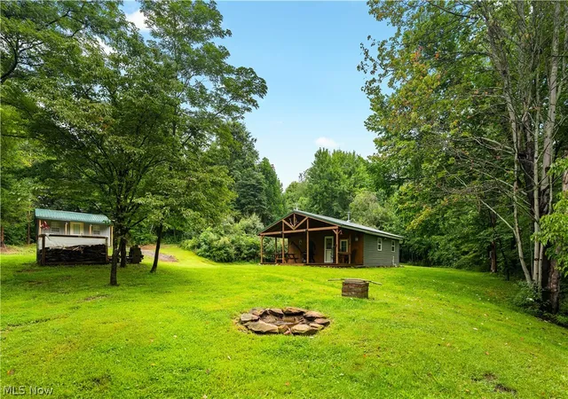 Photo 3 of Single family home for sale at 17881 Horseshoe Bnd Rd E, Newcomerstown, OH 43832 | MLS# 5238185 | Listing updated on 2026-09-21