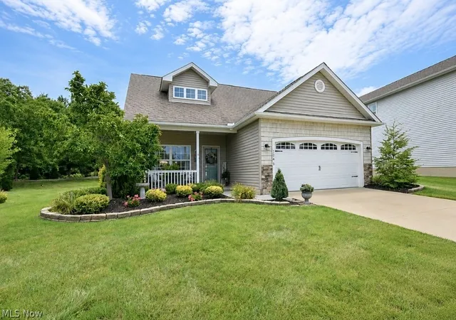 Photo 2 of Condo for sale at 1046 Spring Run Blvd, Painesville, OH 44077 | MLS# 5238000 | Listing updated on 2026-09-30
