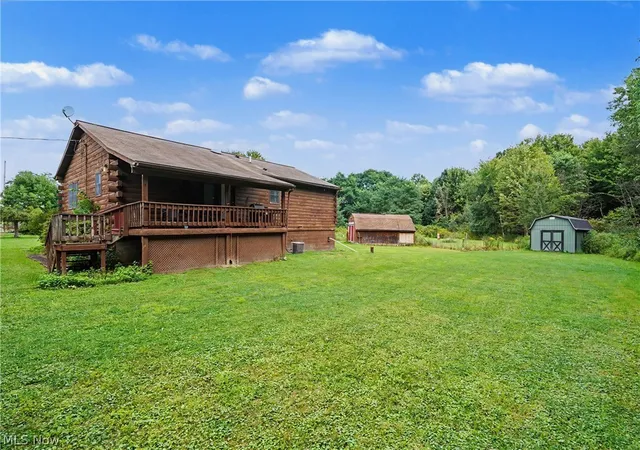 Photo 3 of Single family home for sale at 6092 Warren Rd, Cortland, OH 44410 | MLS# 5237687 | Listing updated on 2026-10-07