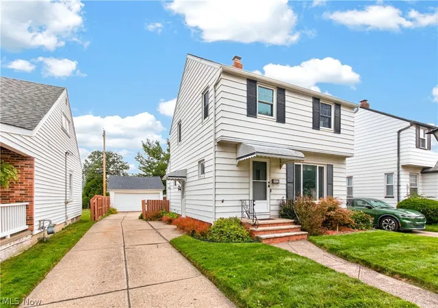 Photo 3 of Sale Pending at 8120 Pelham Dr, Cleveland, OH 44129 | MLS# 5235615 | Listing updated on 2026-09-17