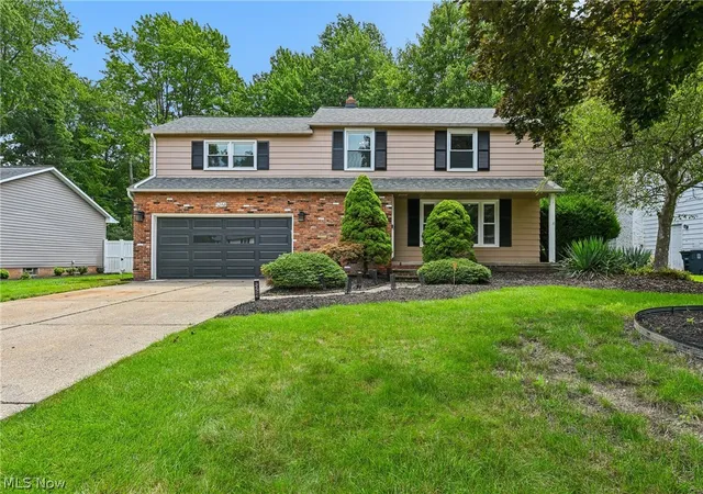 Photo 1 of Sale Pending at 5268 Hickory Dr, Cleveland, OH 44124 | MLS# 5238196 | Listing updated on 2026-09-09