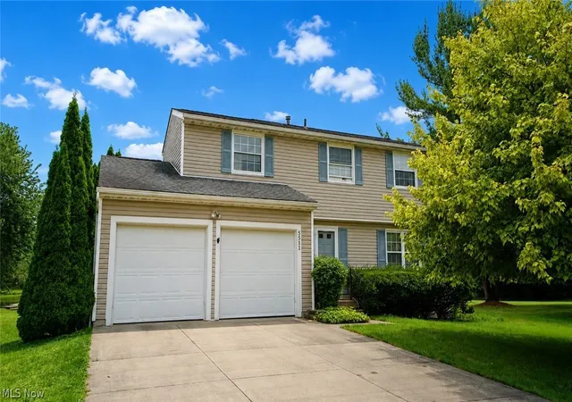 Photo 1 of Single family home for sale at 5511 Pond Ct, Stow, OH 44224 | MLS# 5236962 | Listing updated on 2026-09-10