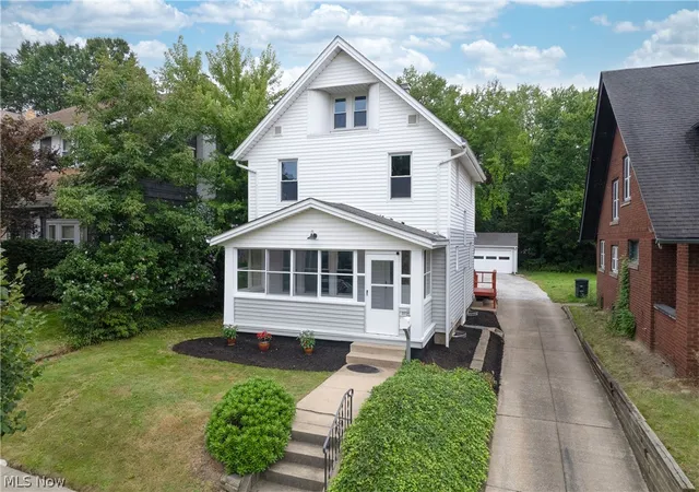 Photo 1 of Single family home for sale at 362 Palm Ave, Akron, OH 44301 | MLS# 5238189 | Listing updated on 2026-09-11