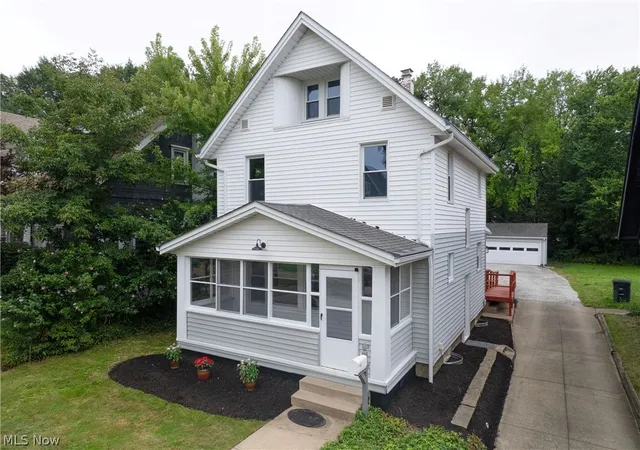 Photo 2 of Single family home for sale at 362 Palm Ave, Akron, OH 44301 | MLS# 5238189 | Listing updated on 2026-09-11