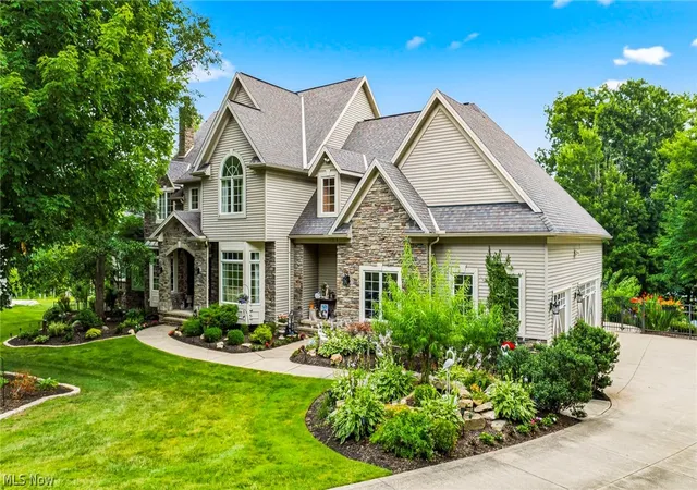 Photo 1 of Mansion for sale at 10704 Majesty Ln, Concord Township, OH 44077 | MLS# 5238310 | Listing updated on 2026-09-08