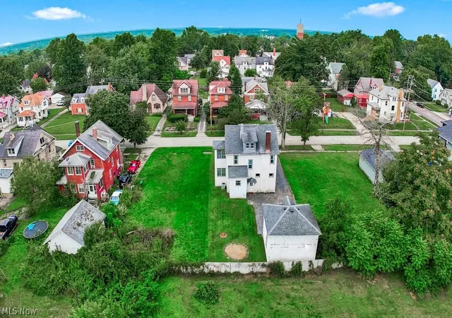 Photo 39 of Single family home for sale at 25 Russell Ave, Niles, OH 44446 | MLS# 5237728 | Listing updated on 2026-10-07