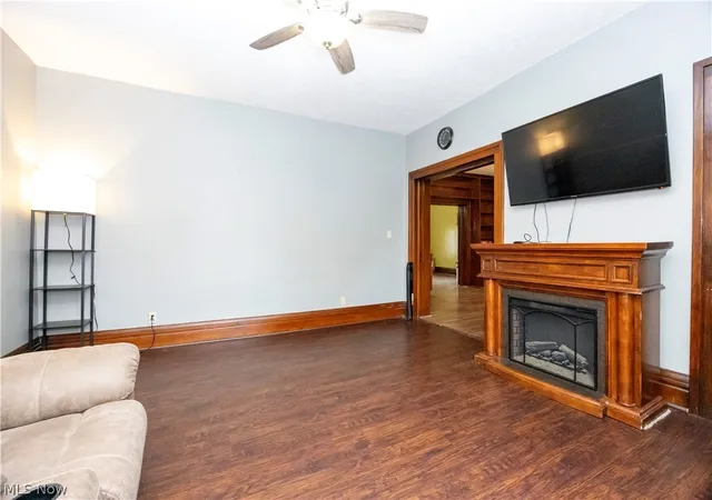 Photo 3 of Single family home for sale at 125 E Walnut St, Ashland, OH 44805 | MLS# 5238116 | Listing updated on 2026-09-29