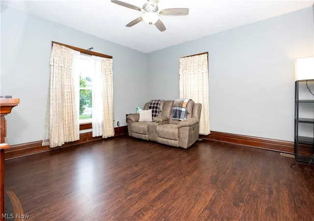 Photo 3 of Single family home for sale at 125 E Walnut St, Ashland, OH 44805 | MLS# 5238116 | Listing updated on 2026-09-29