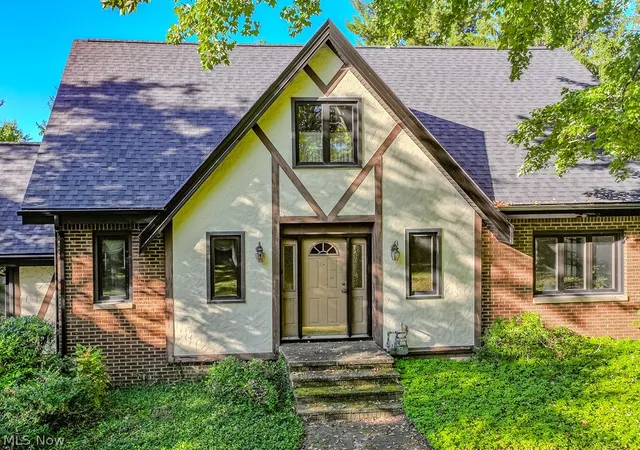 Photo 2 of Sale Pending at 7244 Mulberry Rd, Chesterland, OH 44026 | MLS# 5238289 | Listing updated on 2026-09-14