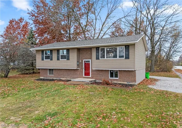 Photo 1 of Single family home for sale at 1927 Case St, Twinsburg, OH 44087 | MLS# 5237993 | Listing updated on 2026-09-02