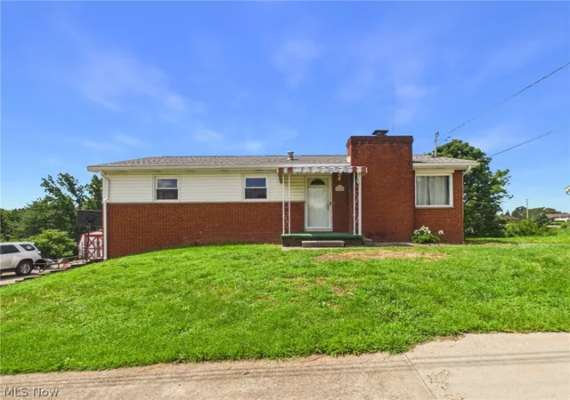 Photo 3 of Single family home for sale at 44 Cokeley Dr, Parkersburg, WV 26104 | MLS# 5238407 | Listing updated on 2026-09-02